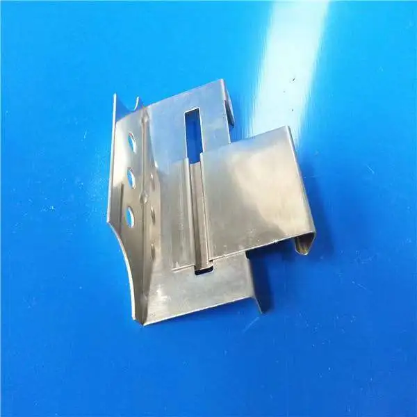 Clip de fixare ascuns